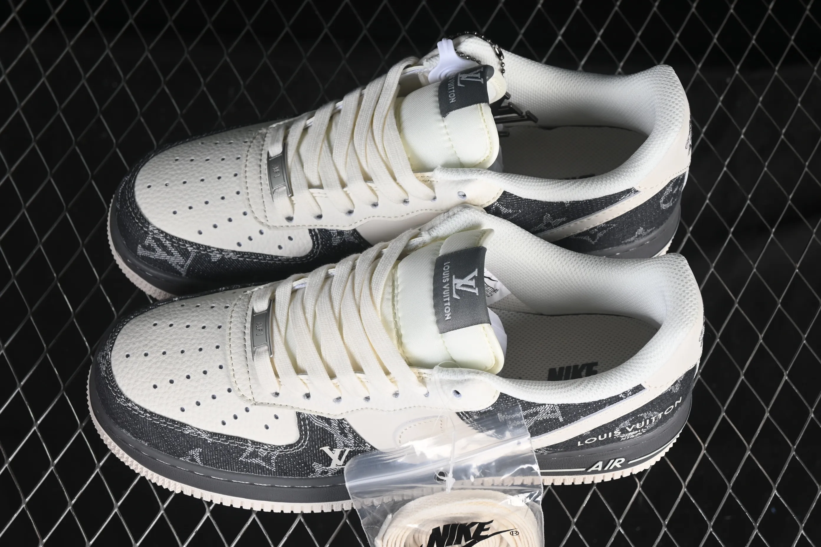 All categories Nk Air Force 1 Air Force series Nk Air Force 1 Low Air Force low-top Nike Air Force 1'07 Low LV joint beige denim Air Force 1 low-top casual sneakers SM6668-110